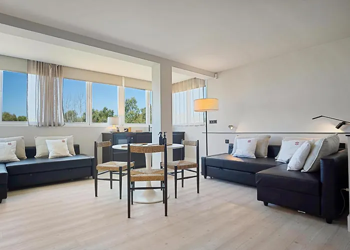 Luminoso Loft Con Piscina En Puerto Banus
