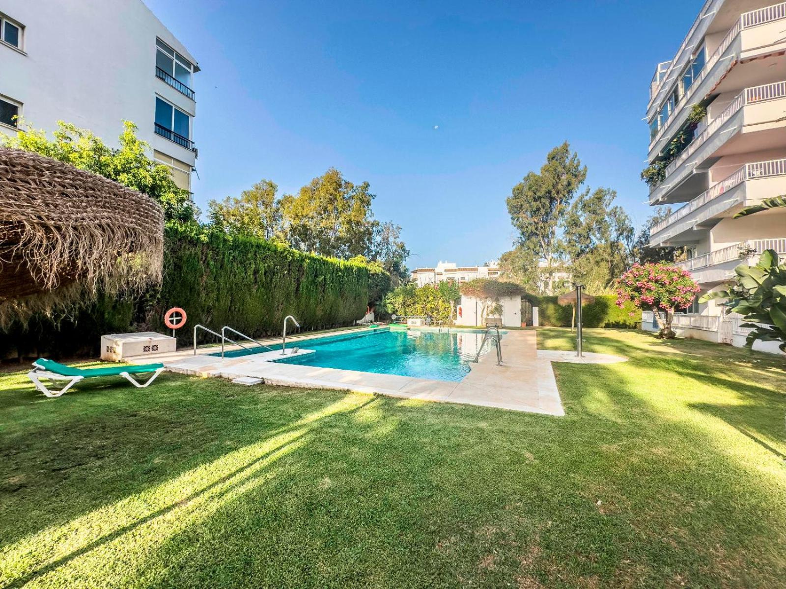Apartamento Luminoso Loft Con Piscina En Puerto Banus