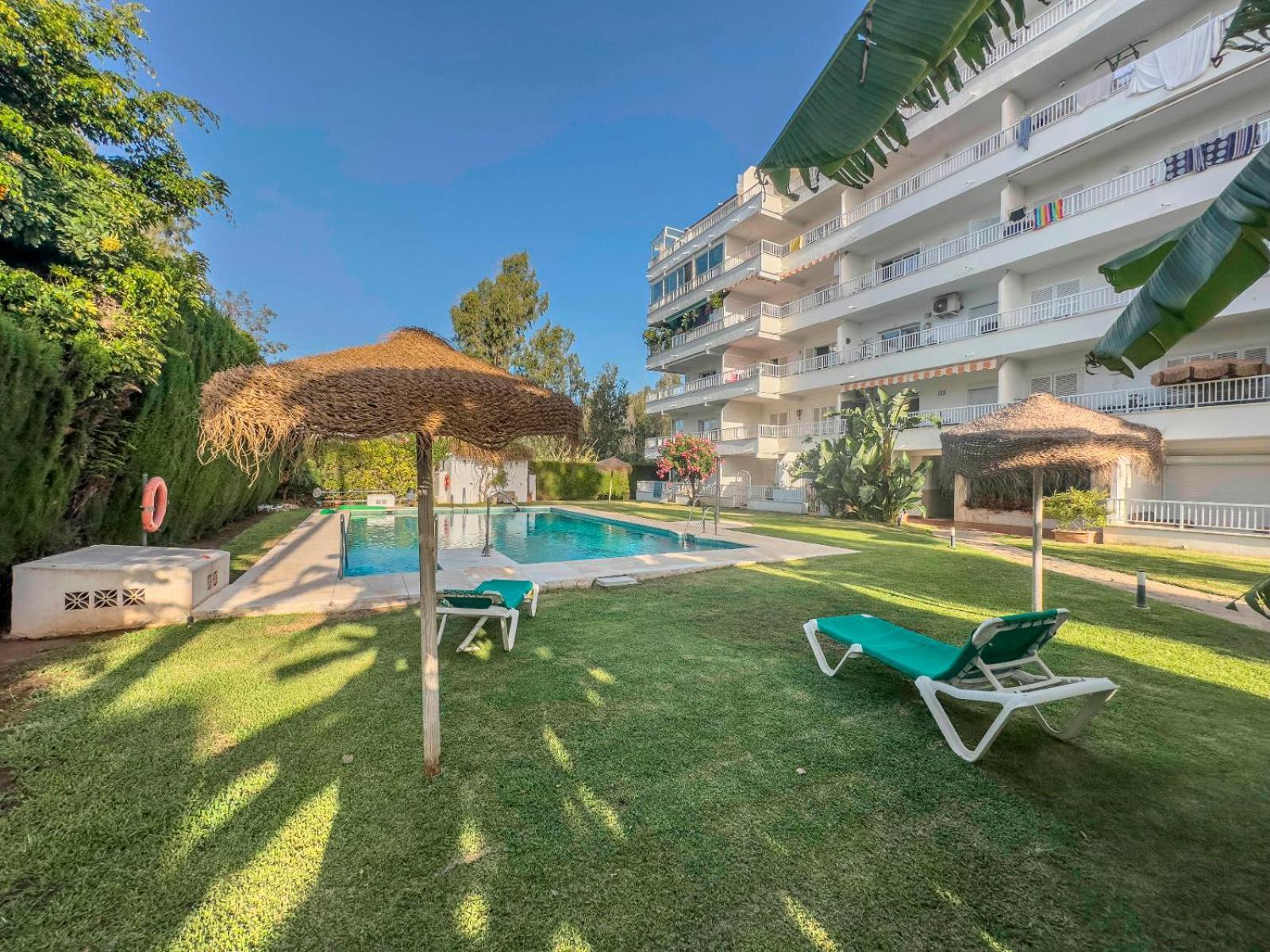Apartamento Luminoso Loft Con Piscina En Puerto Banus Marbella